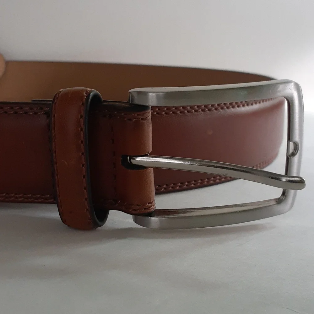NYBC Men Leather Belt Size M  Tan Color Silver Buckle New